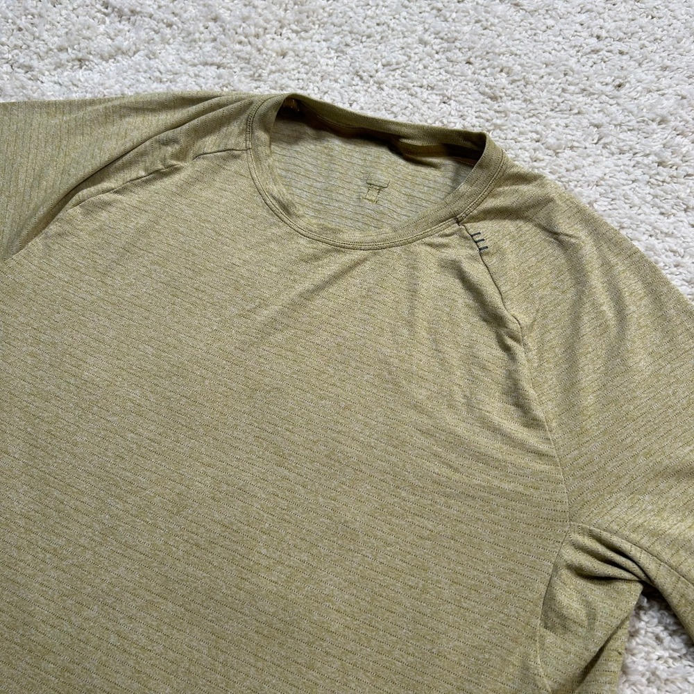 Lululemon Metal Vent Tech Shirt Large Yellow Green Short Sleeve Training Tee